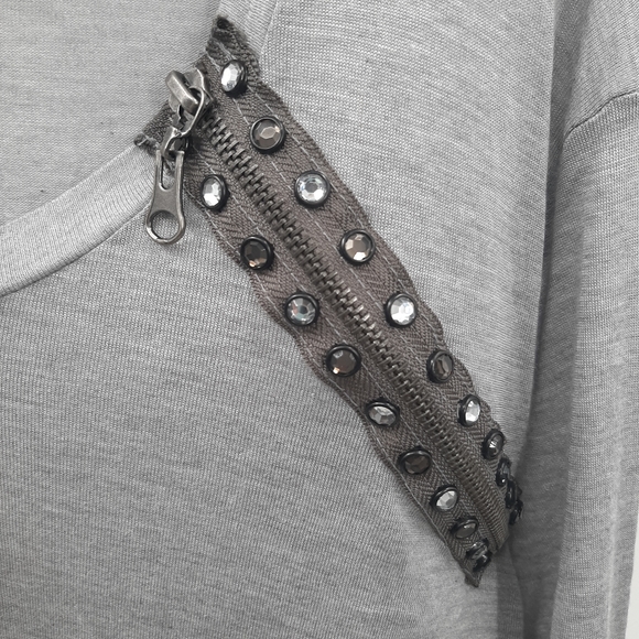 Stella & Jamie NWOT Silk blend rock tee Small - Picture 2 of 7